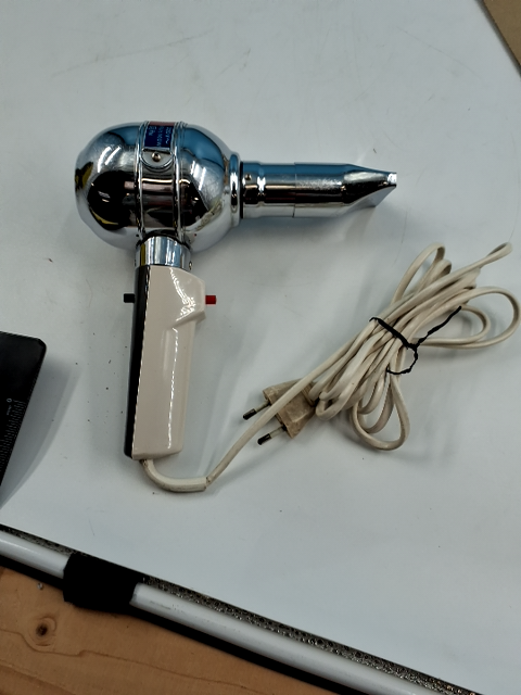 Retro hårtørrer